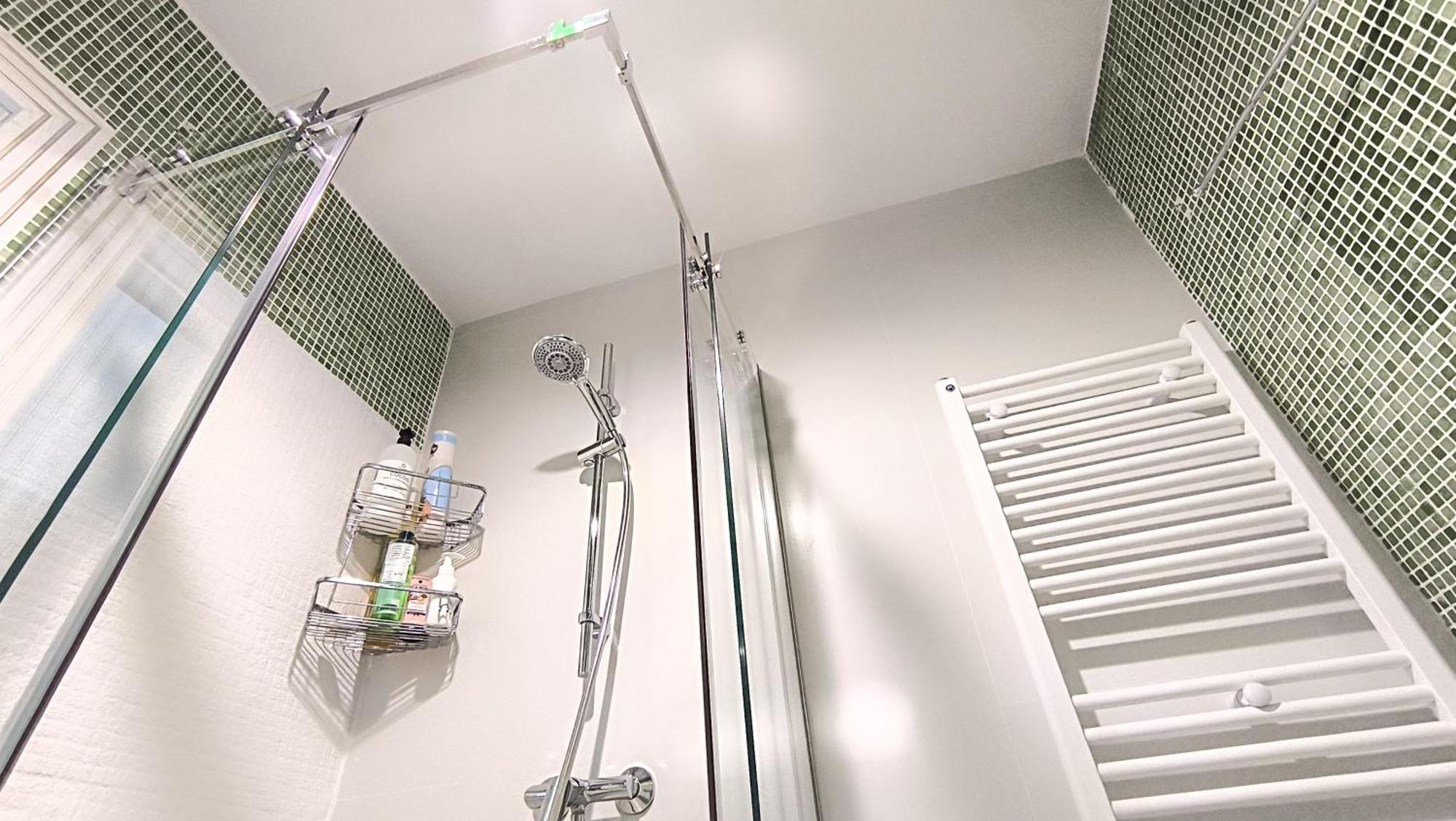 Комната С Двухместной Кроватью В Квартире С Общим Душем И Кухней, Double Room In A Guest Apartment, Camera La Cheie In Apartament Cu Dus Si Bucatarie Comuna Кишинев Екстериор снимка